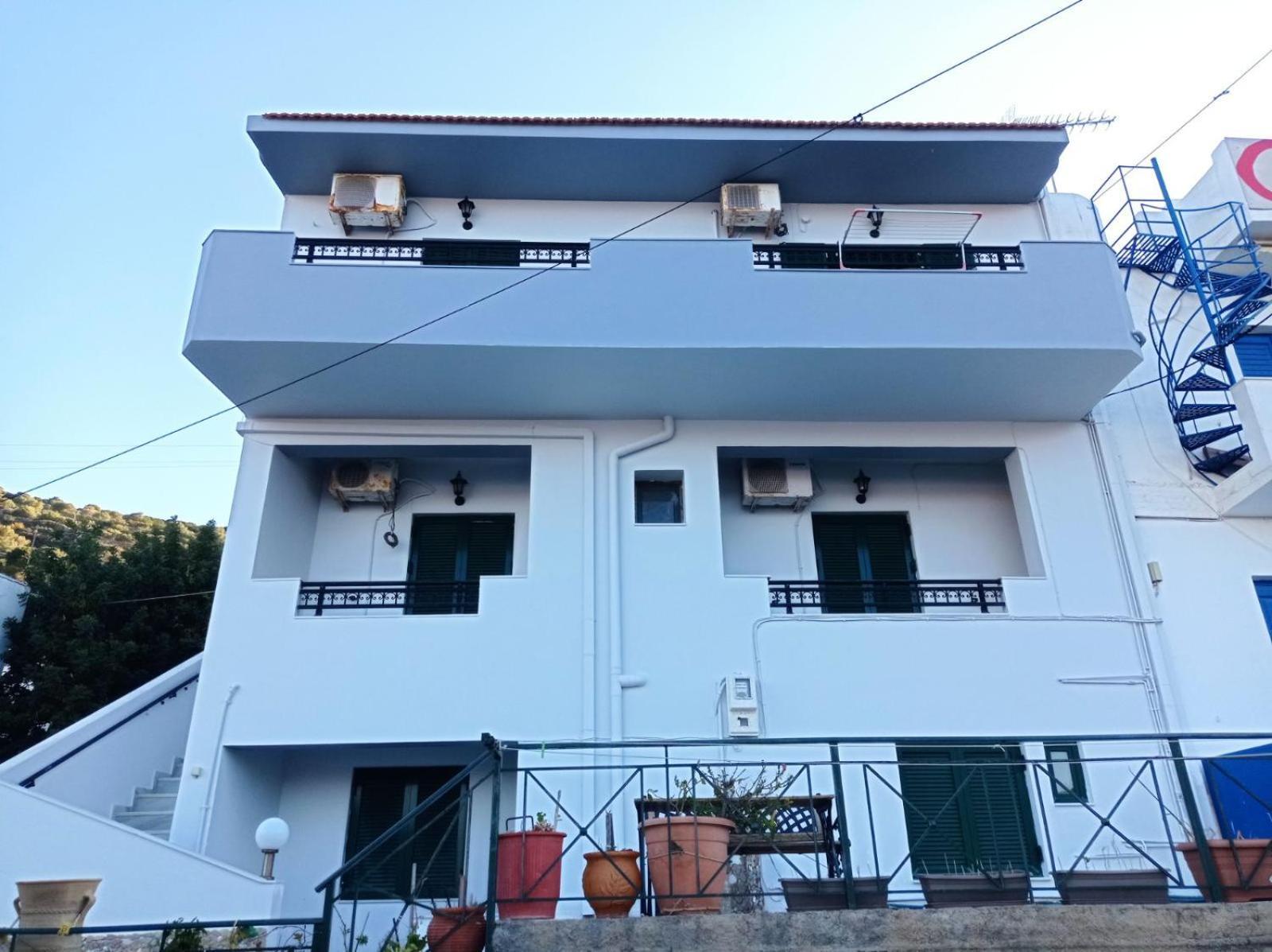 Limanaki Studios Fourni Ikarias Luaran gambar