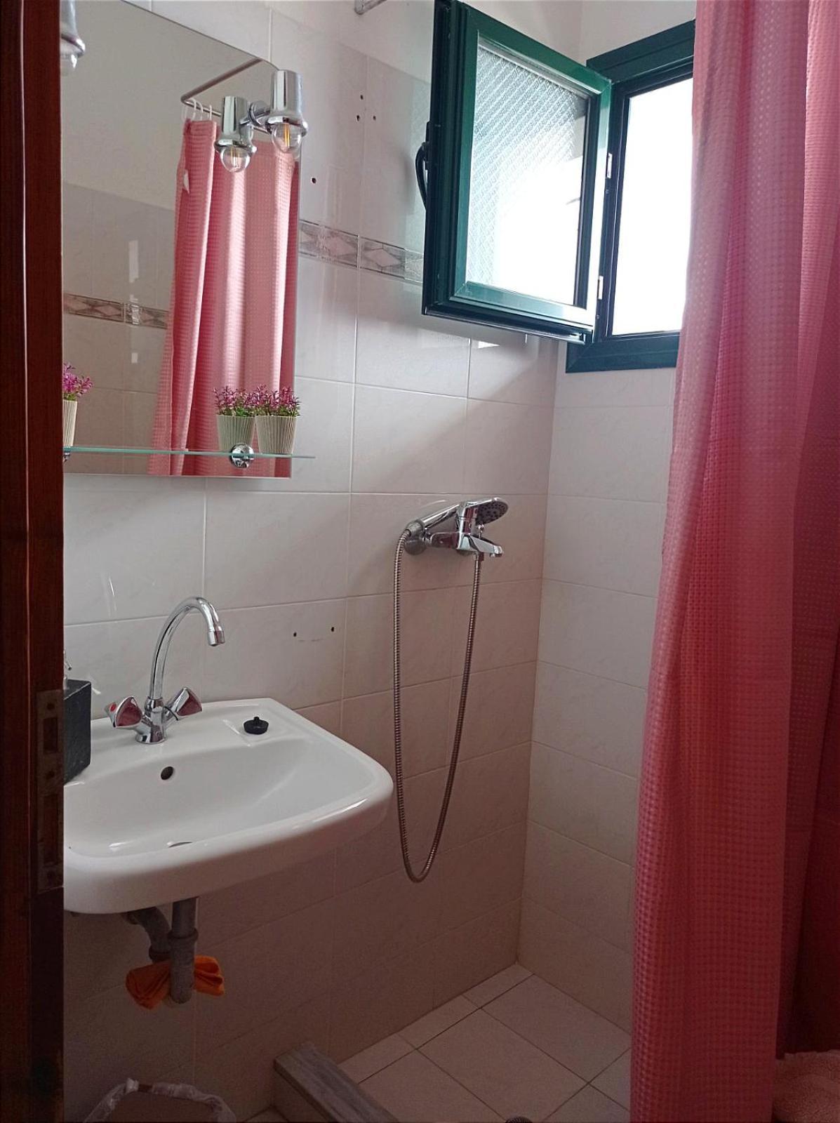 Limanaki Studios Fourni Ikarias Luaran gambar